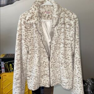 ANDREE BY UNIT Cream Leopard Teddy Jacket